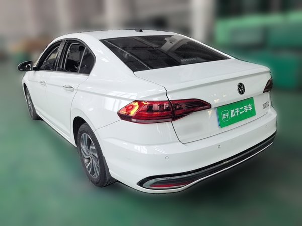 Volkswagen Bora 2023, 77400 км, за 10484 USD