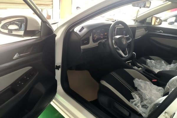 Volkswagen Bora 2024, 41700 км, за 11012 USD - фото 19