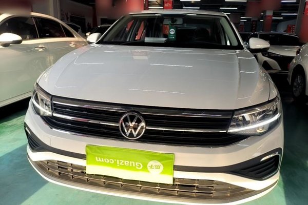 Volkswagen Bora 2024, 41700 км, за 11012 USD