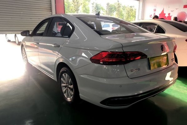 Volkswagen Bora 2024, 41700 км, за 11012 USD