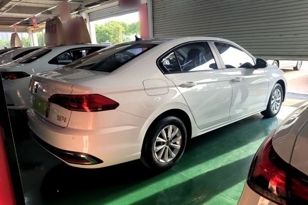 Volkswagen Bora 2024, 41700 км, за 11012 USD - фото 6