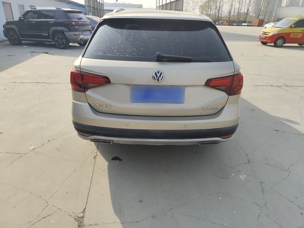 Volkswagen C-Trek 2017, 164300 км, за 6621 USD