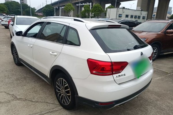 Volkswagen Cross Lavida 2014, 124200 км, за 6299 USD