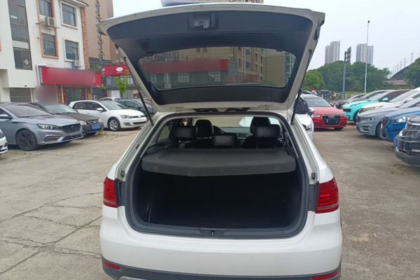 Volkswagen Cross Lavida 2014, 124200 км, за 6299 USD - фото 22