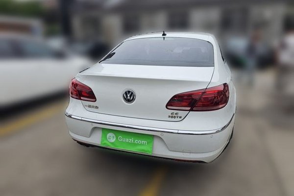 Volkswagen FAW-Volkswagen CC 2016, 112100 км, за 7974 USD