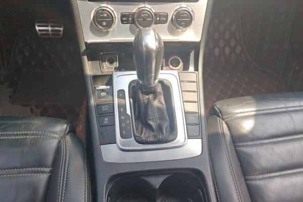 Volkswagen FAW-Volkswagen CC 2016, 120700 км, за 9217 USD - фото 13