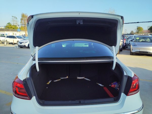 Volkswagen CC 2016, 131900 км, за 9390 USD - фото 17