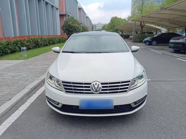 Volkswagen CC 2016, 131900 км, за 9390 USD
