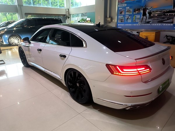 Volkswagen FAW-Volkswagen CC 2023, 46100 км, за 21410 USD
