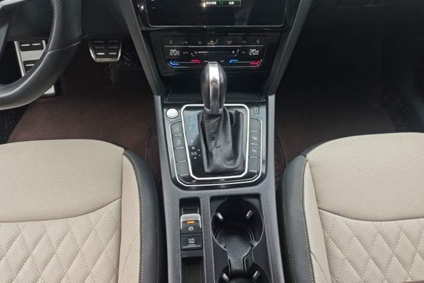 Volkswagen FAW-Volkswagen CC 2023, за 22795 USD - фото 17