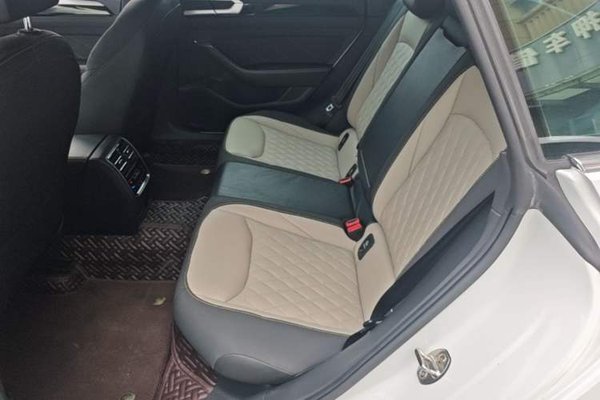 Volkswagen FAW-Volkswagen CC 2023, за 22795 USD - фото 20