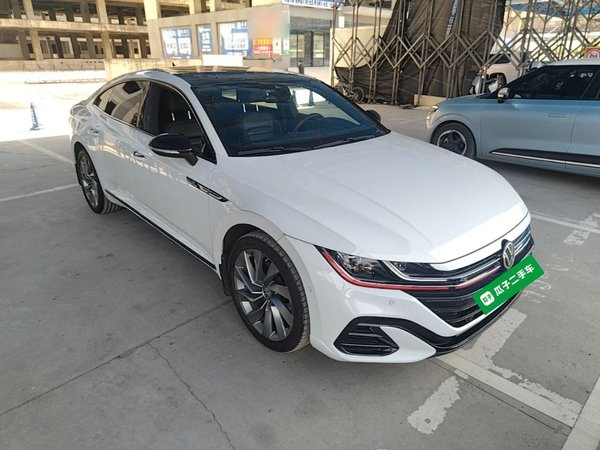Volkswagen FAW-Volkswagen CC 2023, 61600 км, за 22439 USD
