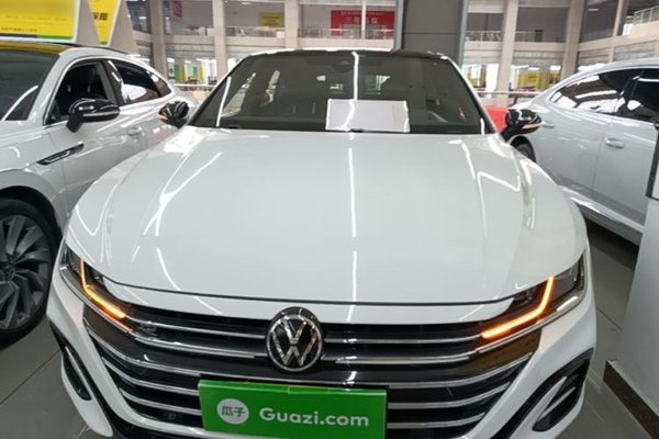 Volkswagen FAW-Volkswagen CC 2023, 71500 км, за 19905 USD