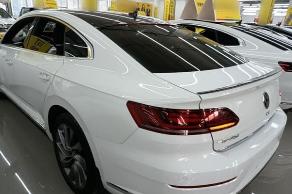 Volkswagen FAW-Volkswagen CC 2023, 71500 км, за 19905 USD