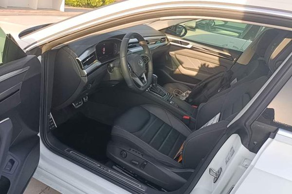 Volkswagen FAW-Volkswagen CC 2024, 17300 км, за 25352 USD