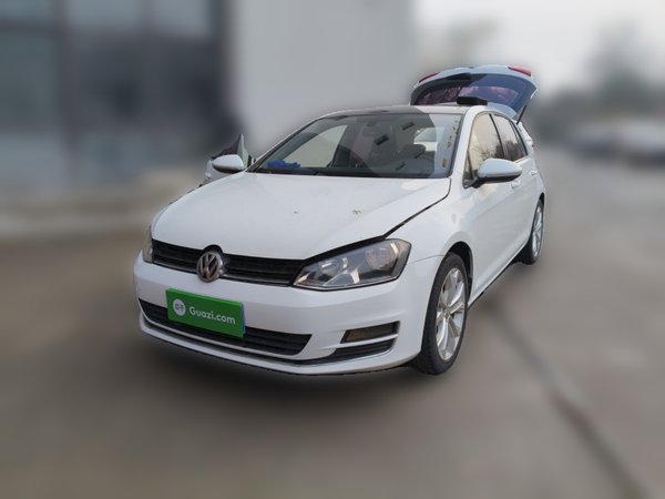 Volkswagen Golf 2014, 123699 км, за 6138 USD