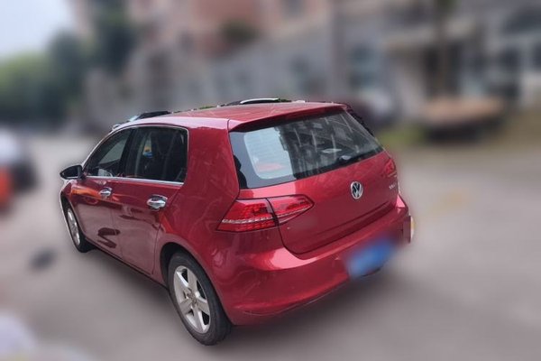 Volkswagen Golf 2014, 130900 км, за 5343 USD