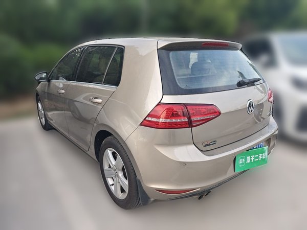 Volkswagen Golf 2015, 112500 км, за 5736 USD