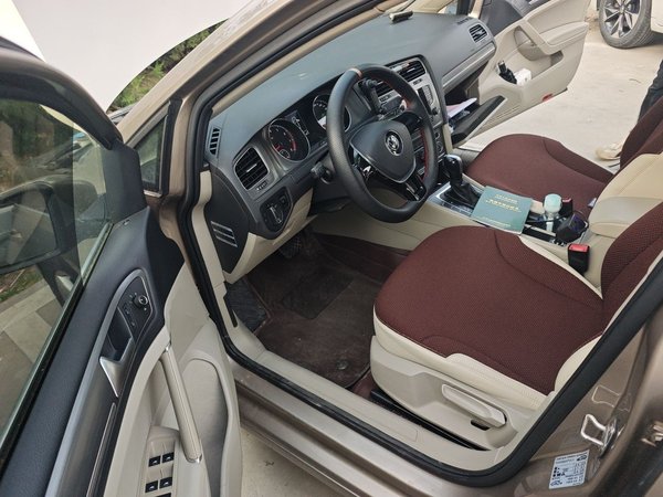 Volkswagen Golf 2015, 112500 км, за 5736 USD - фото 17