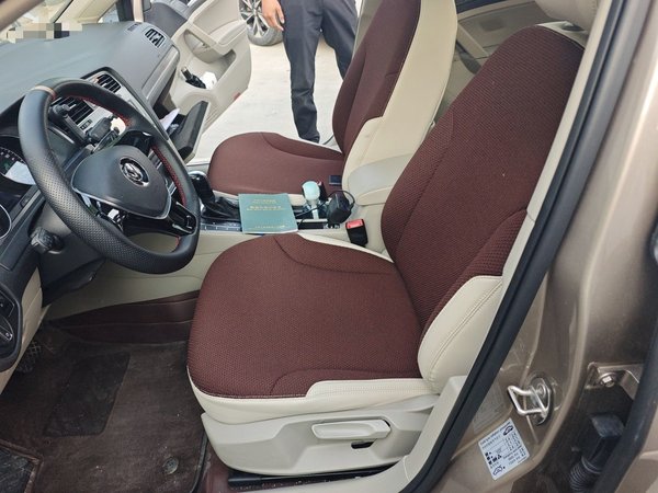 Volkswagen Golf 2015, 112500 км, за 5736 USD - фото 16