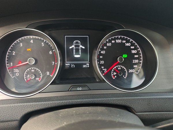 Volkswagen Golf 2015, 112500 км, за 5736 USD - фото 12