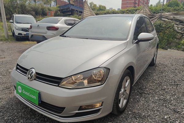 Volkswagen Golf · 2015 год