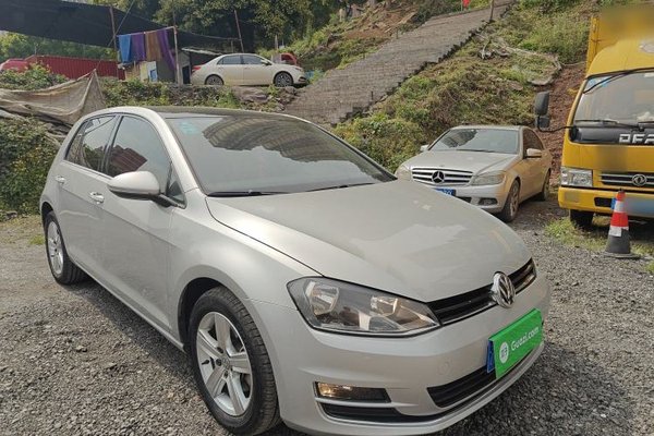Volkswagen Golf 2015, 97899 км, за 8555 USD