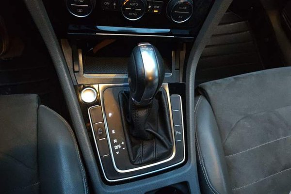 Volkswagen Golf 2015, 69900 км, за 7274 USD - фото 15