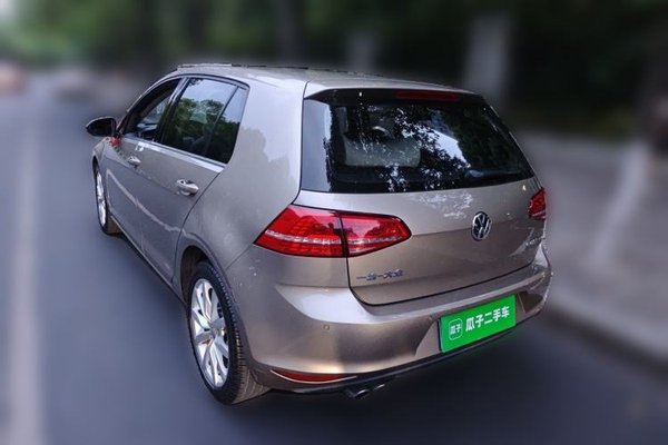 Volkswagen Golf 2015, 69900 км, за 7274 USD