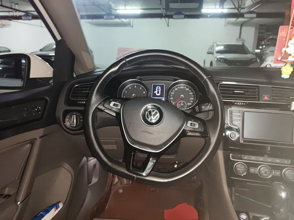 Volkswagen Golf 2016, 109000 км, за 7764 USD - фото 11