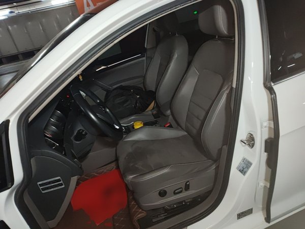 Volkswagen Golf 2016, 109000 км, за 7764 USD - фото 16