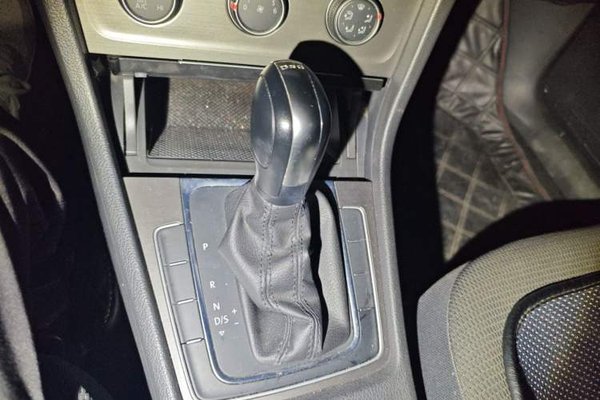 Volkswagen Golf 2016, 114700 км, за 6067 USD - фото 14