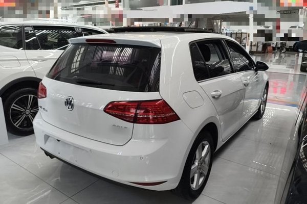 Volkswagen Golf 2016, 147800 км, за 7118 USD - фото 6