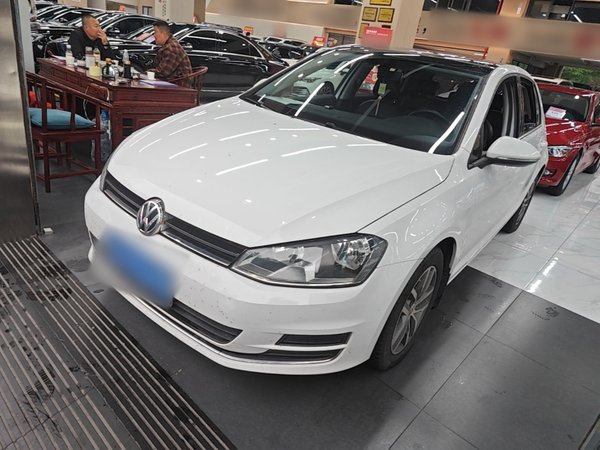 Volkswagen Golf · 2016 год