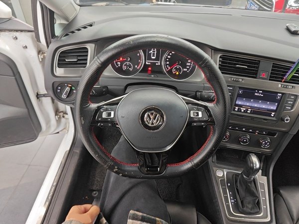 Volkswagen Golf 2016, 90200 км, за 9201 USD - фото 18