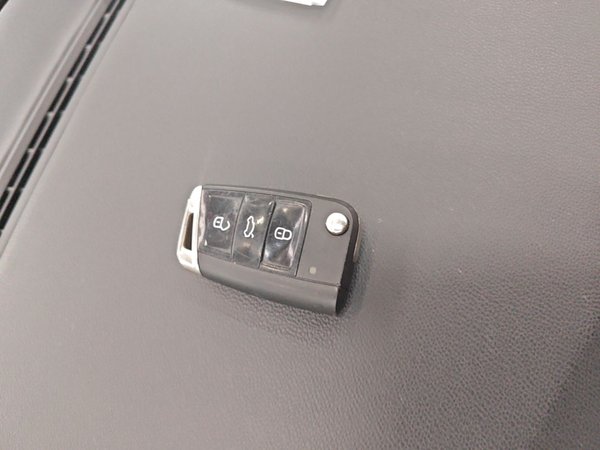 Volkswagen Golf 2016, 90200 км, за 9201 USD - фото 19