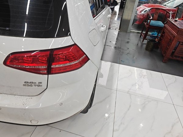 Volkswagen Golf 2016, 90200 км, за 9201 USD