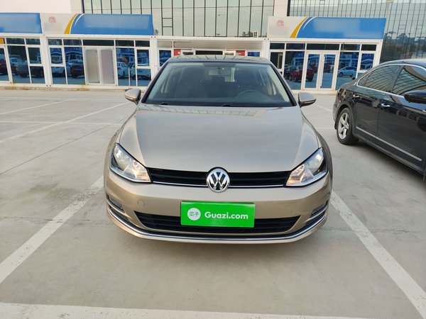 Volkswagen Golf 2016 1.6L Automatic Comfort Model, 2016 года