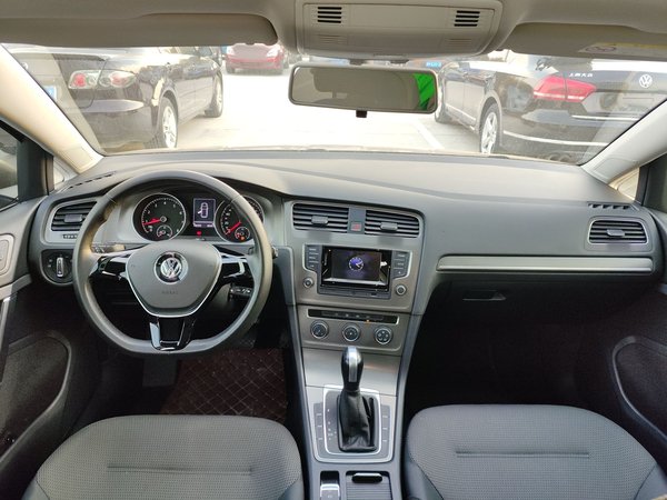 Volkswagen Golf 2016, 146500 км, за 6945 USD - фото 9