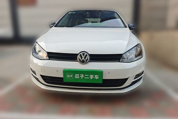Volkswagen Golf 2016, 39700 км, за 8243 USD