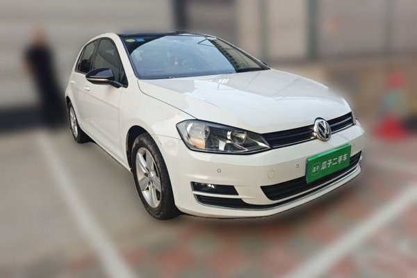 Volkswagen Golf 2016, 39700 км, за 8243 USD