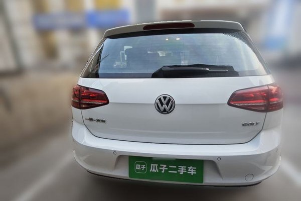 Volkswagen Golf 2016, 39700 км, за 8243 USD