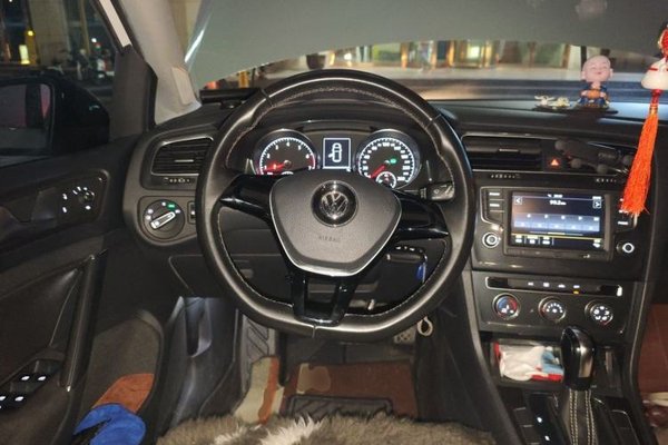 Volkswagen Golf 2016, 39700 км, за 8243 USD - фото 11