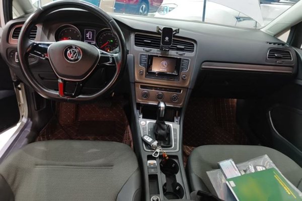 Volkswagen Golf 2016, 72500 км, за 7731 USD - фото 17