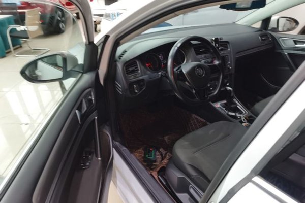 Volkswagen Golf 2016, 72500 км, за 7731 USD - фото 23