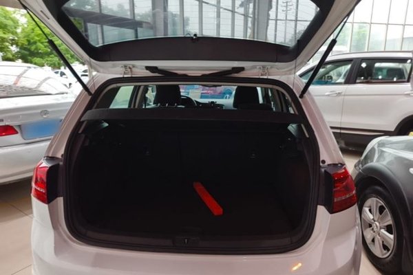 Volkswagen Golf 2016, 72500 км, за 7731 USD - фото 27