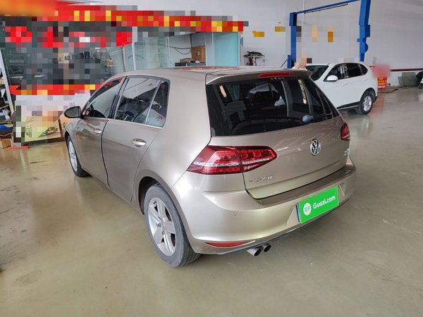 Volkswagen Golf 2017, 107899 км, за 7992 USD