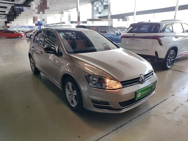 Volkswagen Golf 2017, 107899 км, за 7992 USD