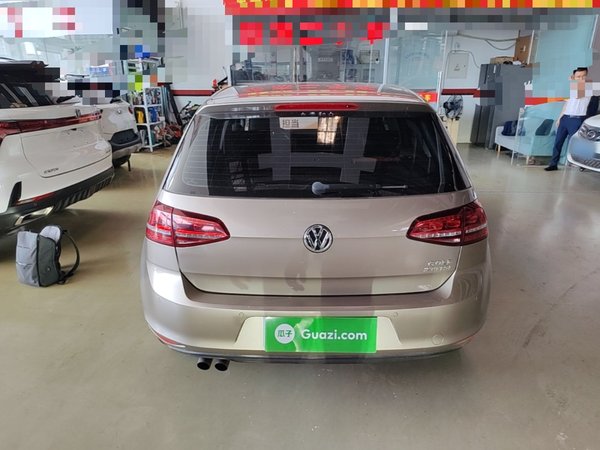 Volkswagen Golf 2017, 107899 км, за 7992 USD