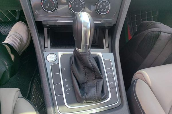 Volkswagen Golf 2017, 134100 км, за 8841 USD - фото 16